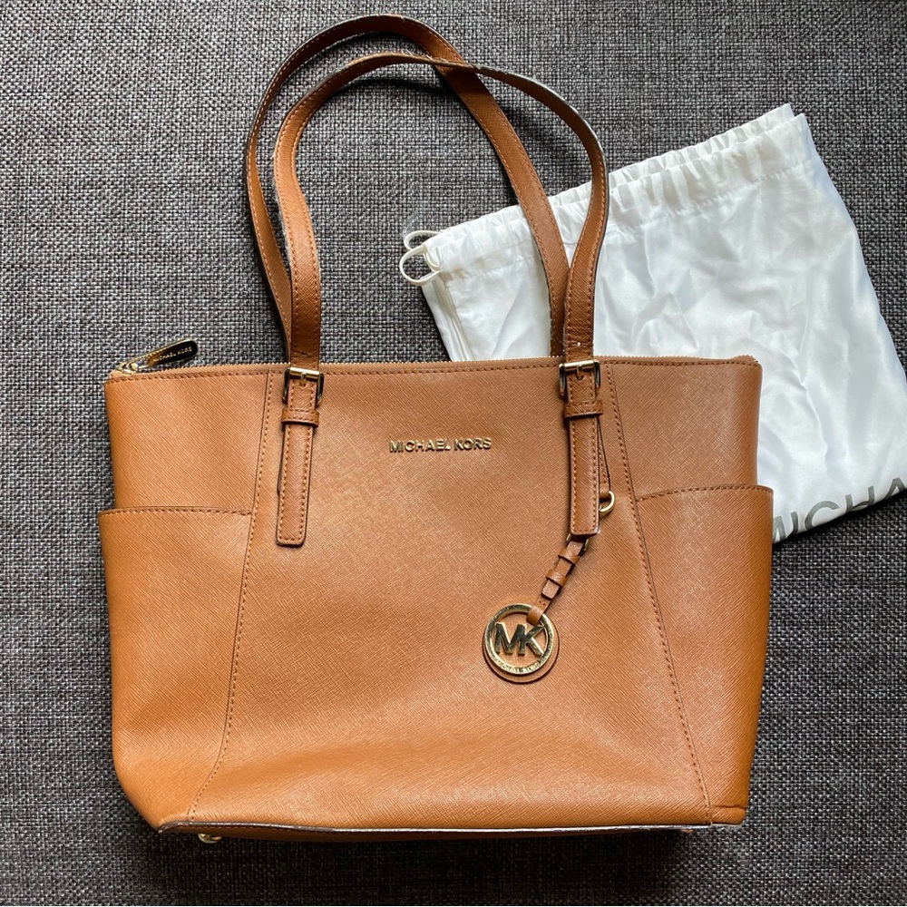 Michael Kors Jet Set Large Crossgrain Leather Top-Zip Tote Bag Purse & Dust Bag